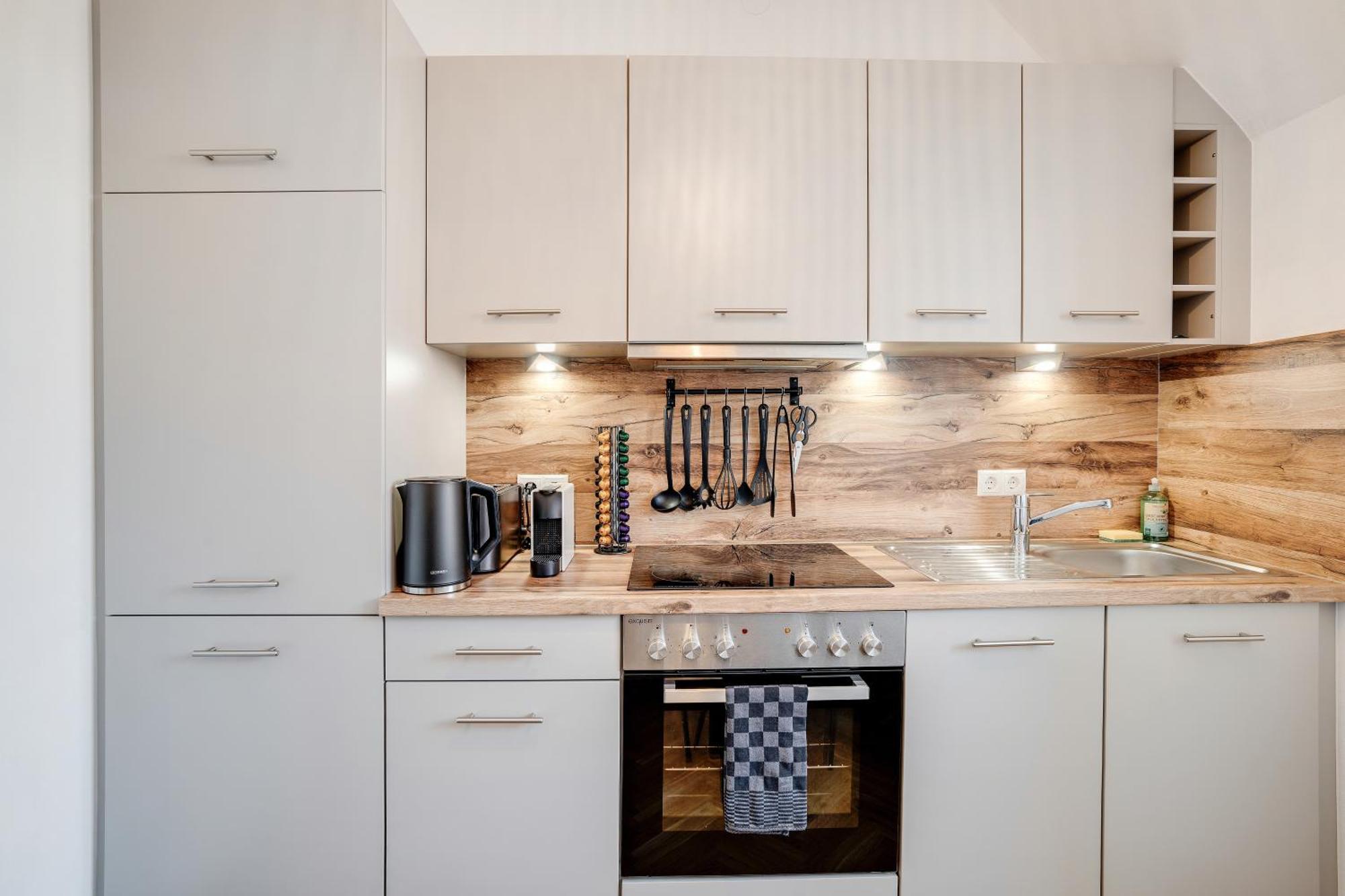 Boho Design Studio By Hero Homes - Top Lage Im Historischen Zentrum - Self-Check-In & Aircon Štýrský Hradec Exteriér fotografie